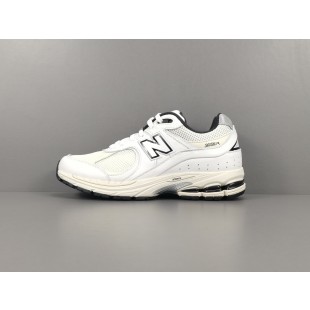 뉴발란스 2002R 화이트 New Balance 2002R White ML2002RQ
