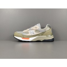 뉴발란스 x 더블탭스 992 메이드 인 USA 올리브 New Balance x WTAPS 992 Made in USA Olive M992WT