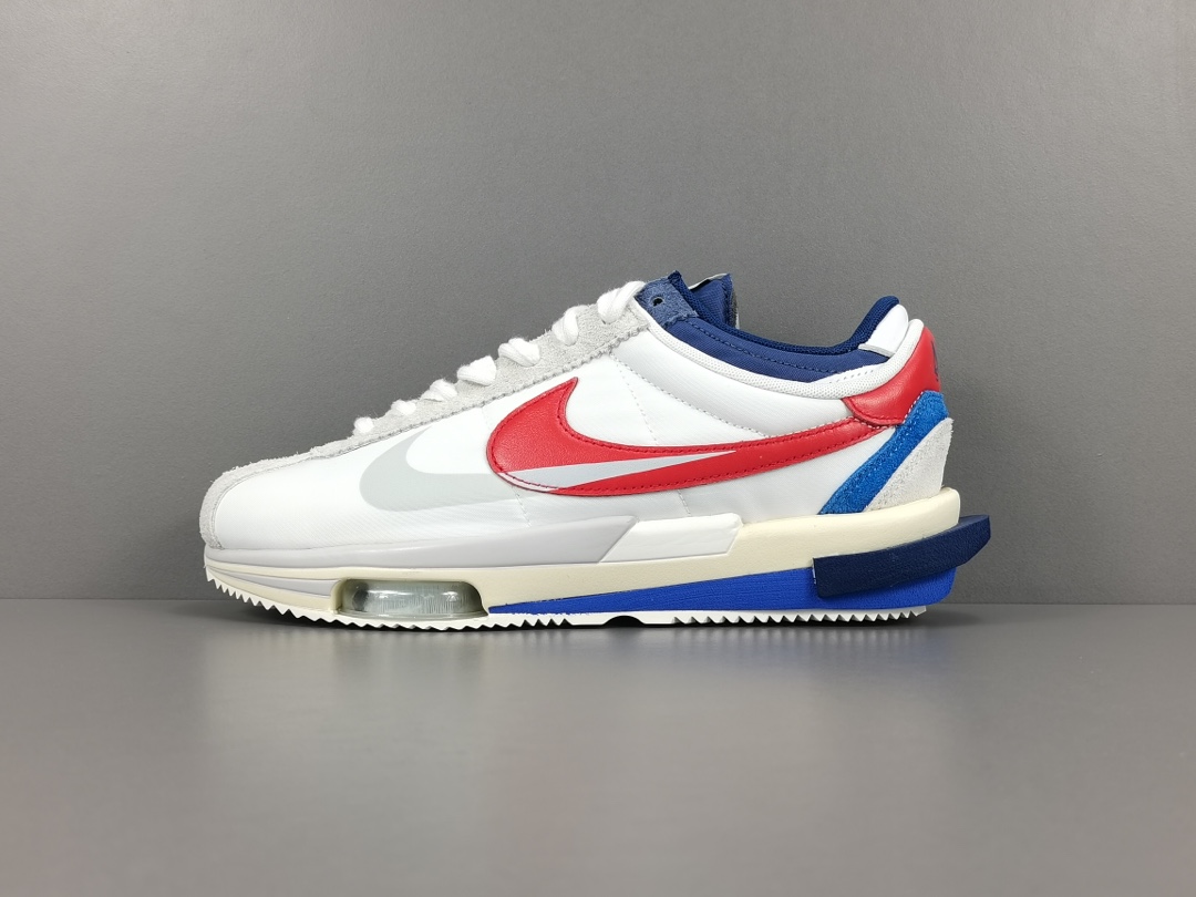 나이키 x 사카이 줌 코르테즈 SP 화이트 앤 유니버시티 레드 Nike x Sacai Zoom Cortez SP White and University Red DQ0581-100
