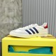 구찌 x 아디다스 가젤 스니커즈 화이트 Gucci x Adidas Gazelle Sneakers White 707847-UTT10-9060/HQ8849
