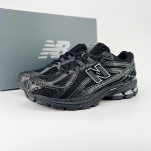 뉴발란스 1906R 트리플 블랙 New Balance 1906R Triple Black M1906RCH