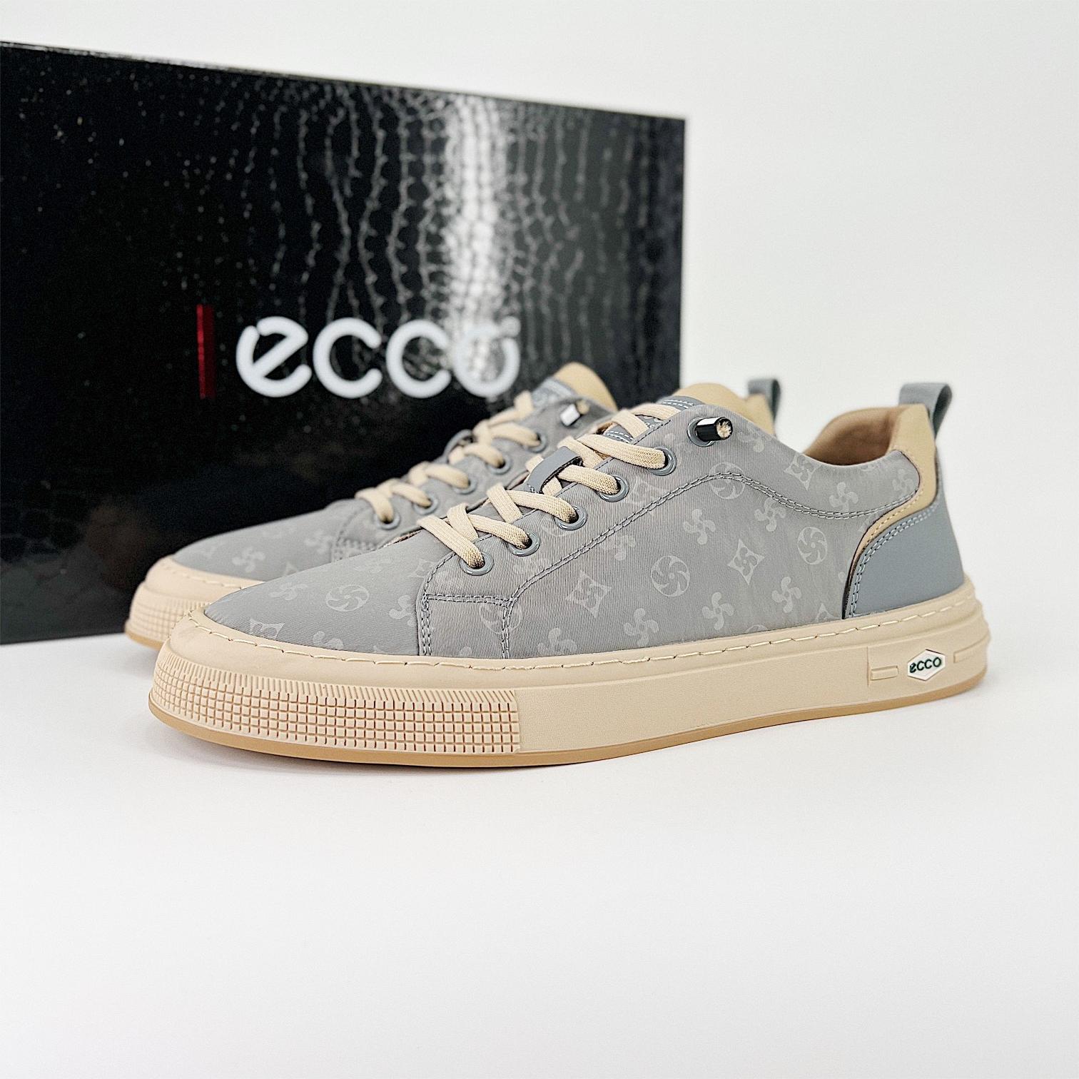 에코 스니커즈 Ecco sneakers