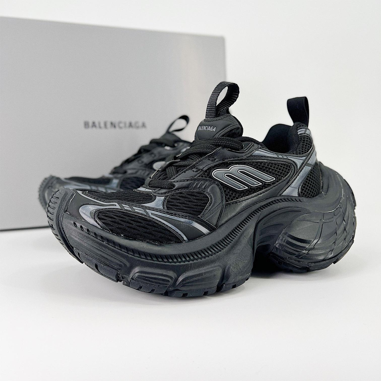 발렌시아가 카고 스니커즈 Balenciaga Cargo Sneakers 10XL 784344 W2MV2 3627