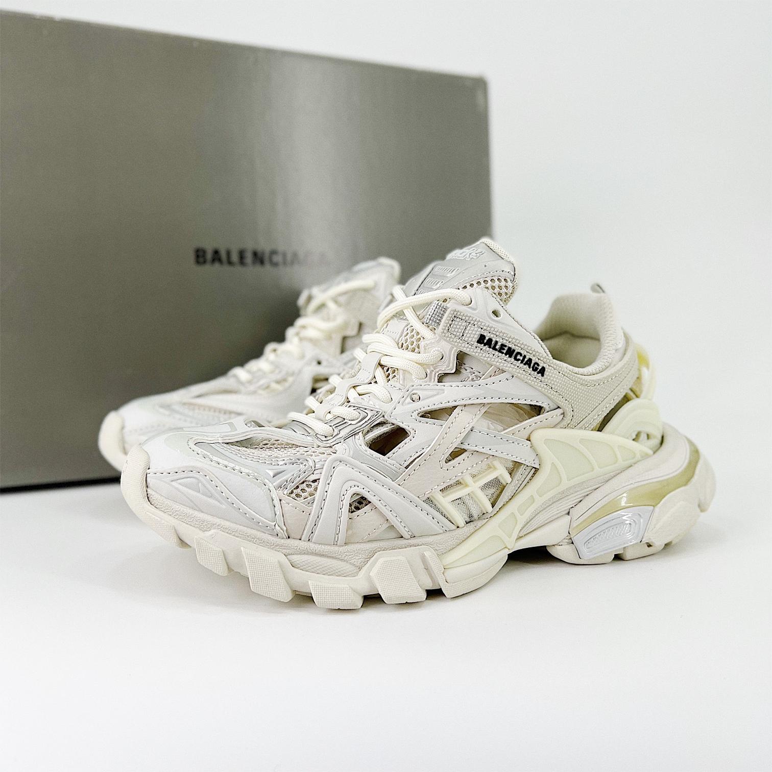 발렌시아가 Track 2 Sneakers 568615 W2FC1 5845