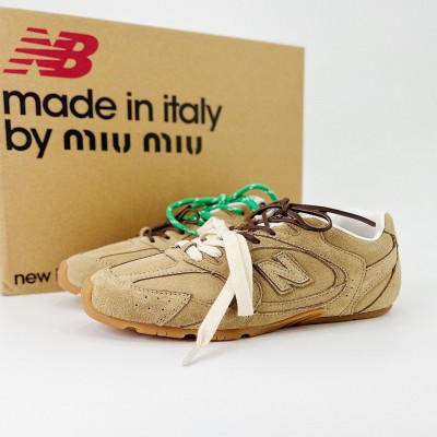 (W) 뉴발란스 x 미우 미우 530 스웨이드 메쉬 스니커즈 에크루 New Balance x Miu Miu 530 Suede Mesh Sneakers Ecru 5E165E-Z5O-F0379