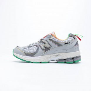 뉴발란스 x 살레헤 벰버리 2002R New Balance x Salehe Bembury 2002R ML2002RGD