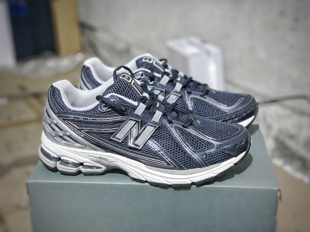 뉴발란스 1906R 이클립스 New Balance 1906R Eclipse M1906RCA