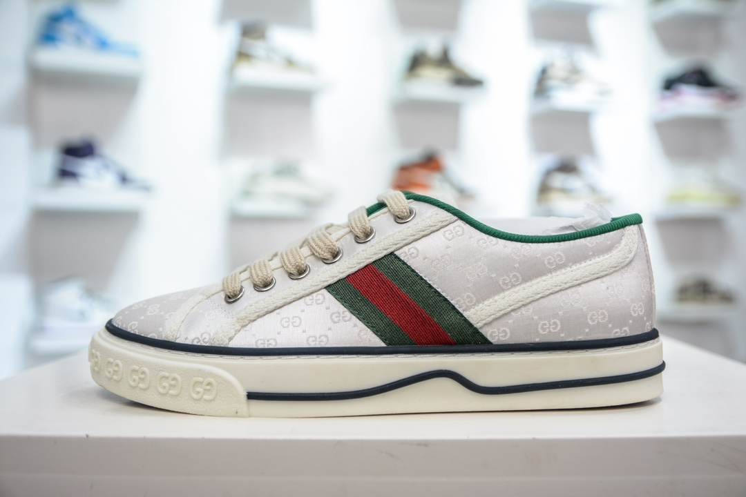 구찌 스니커즈 Gucci Tennis 1977 Print Sneaker